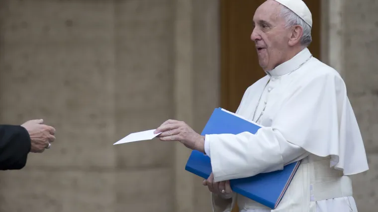 Papa Franjo: 'Ako novac i profit postanu feti&scaron;i koje obožavamo, na&scaron;a dru&scaron;tva idu prema propasti'