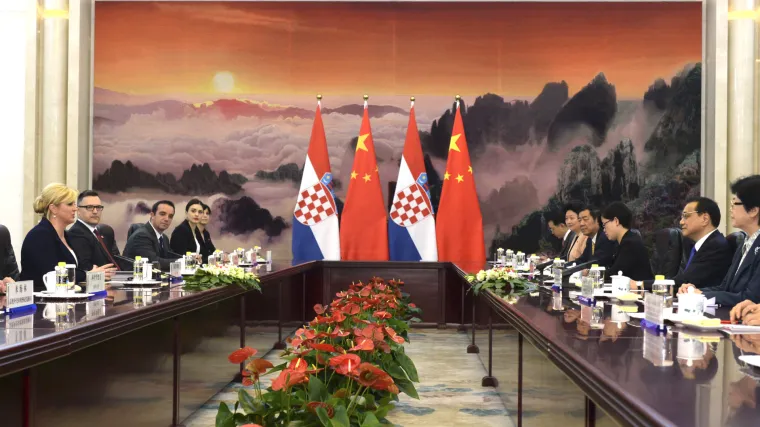 Grabar-Kitarović sa &scaron;efom kineskog parlamenta: pozvali na veću suradnju u obrazovanju, kulturi i turizmu