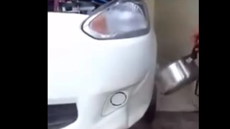 Pogledajte kako popraviti udubljenje na karoseriji