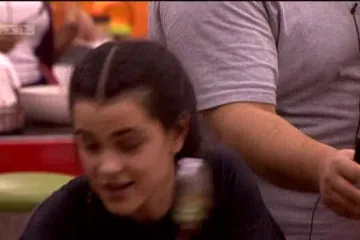 Branislav u igri udario Steffani, ona mu vratila istom mjerom