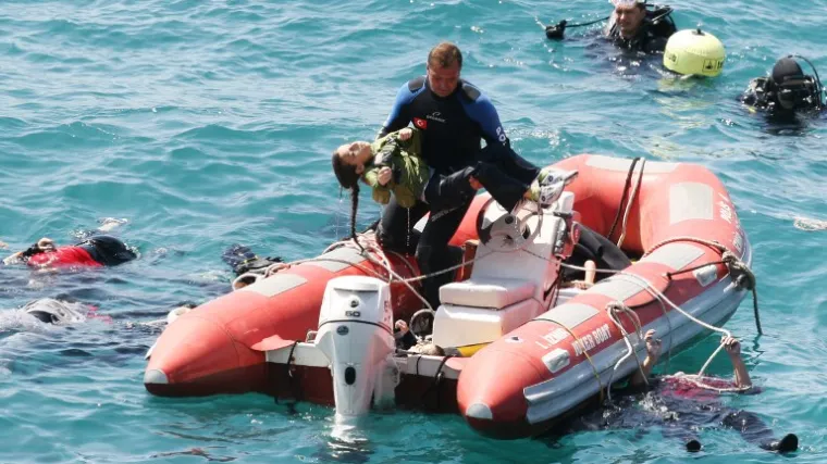 U brodolomu u Turskoj poginulo 12 migranata