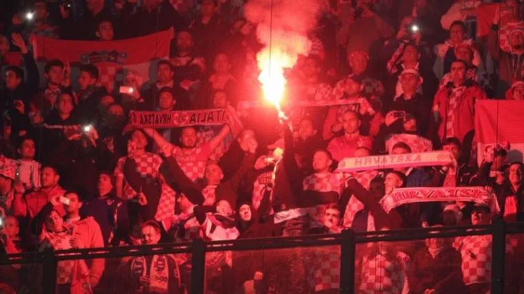 Srpski kriminalci su prvi napali hrvatske navijače!