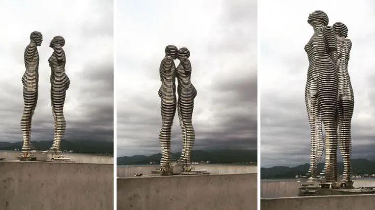 Ovi kipovi svakog dana prođu jedno kroz drugo