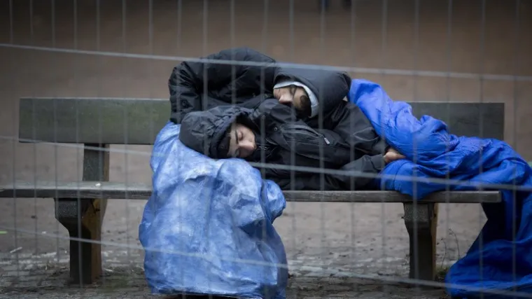 Snijeg i zima dolaze, a 42 tisuće izbjeglica jo&scaron; živi u &scaron;atorima