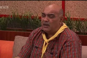 Rade ima pratnju - Darko zapjevao