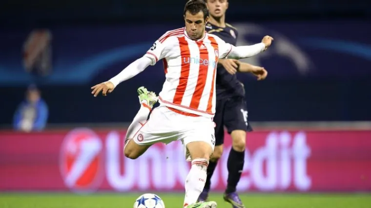 Nogometa&scaron; Olympiacosa provocirao s kapom Crvene zvezde