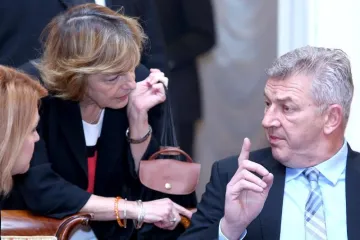 SDP i HNS kampanju financiraju iz kredita, Ostojiću prioritet izbjeglička kriza