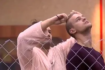 Mika je zaslužan za Darkovu frizuru