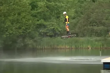 Kanađanin testira futurističku lebdjelicu
