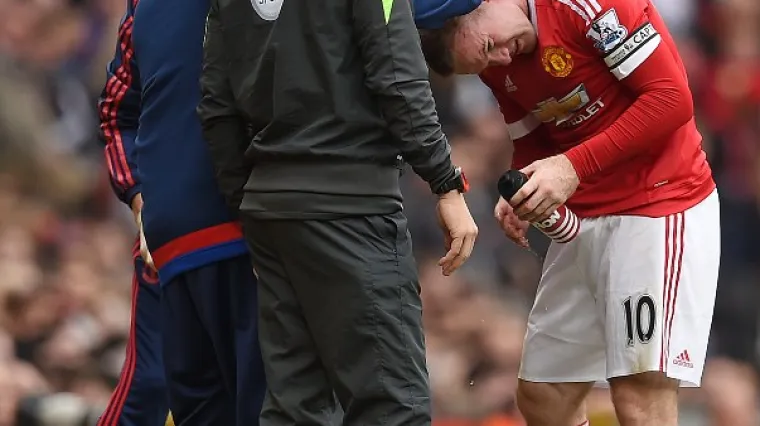 City i United odigrali bez golova, Rooney zavr&scaron;io krvave glave