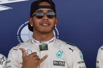 Lewis Hamilton se izjednačio s legendarnim Ayrtonom Sennom
