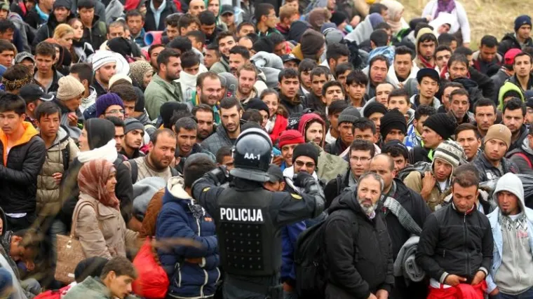 Juncker okuplja zemlje kako bi smislili plan za izbjeglice