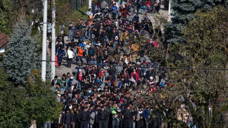 Slovenija zatvara najprometniji prijelaz za migrante: 'Ako se Hrvatska ne bude držala obveza, slijede o&scaron;tre mjere'
