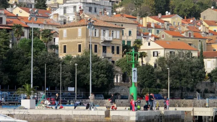 ZEMLJE...Država prodaje 45 nekretnina, početne cijene već od 3.660 kuna