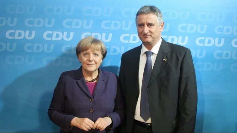 Karamarko se susreo s kancelarkom Merkel: 'Ovaj sastanak predstavlja početak jo&scaron; bolje i snažnije suradnje'