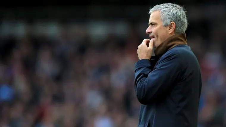 Dok Mourinho &scaron;uti, bujaju &scaron;pekulacije: 'The Special One' leti iz kluba ako ne pobijede Redse?