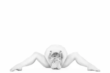 Snaga i moć ženskog oblika kroz seriju crno-bijelih fotografija