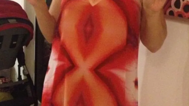 Haljina koja nalikuje na vaginu: &scaron;to vi ovdje vidite?