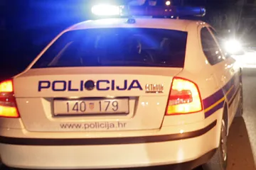 Vozio prebrzo pa pregazio staricu na pješačkom prijelazu: preminula na putu do bolnice