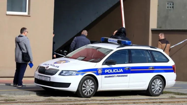 Nakon velike buke u stanu jednog mladića prona&scaron;li mrtvog, a drugog te&scaron;ko ozlijeđenog