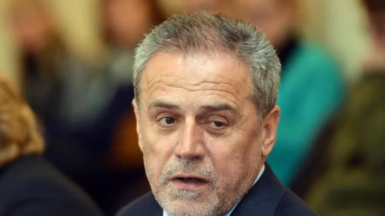 Milan Bandić obilazi Bosnu i Hercegovinu, polaže vijence, pali svijeće...