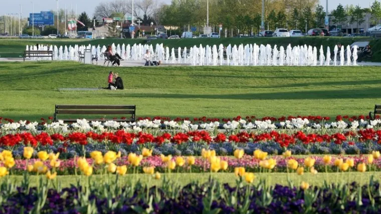 U Zagrebu pojeftinjuju voda, ZET i parking, a otpad se naplaćuje po volumenu