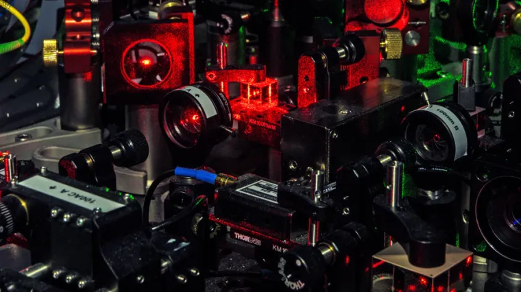 Kvantna mehanika i sablasno djelovanje na daljinu