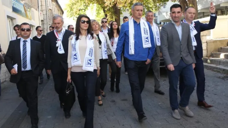 "Rastro&scaron;na kampanja će odvesti SDP u poraz, oni tro&scaron;e na&scaron; novac"