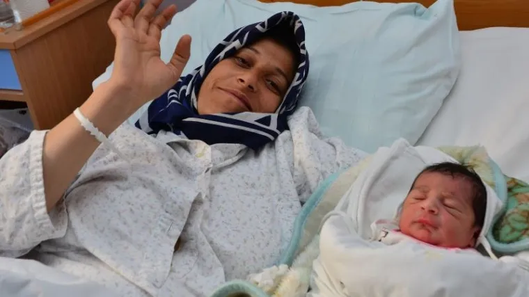 U bolnici u Slavonskom Brodu rođen mali Sirijac