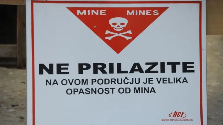 Odlazili na minski sumnjivo područje i tamo se fotografirali