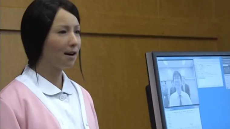 Deseci ljudi zamijenili robota za pravu ženu