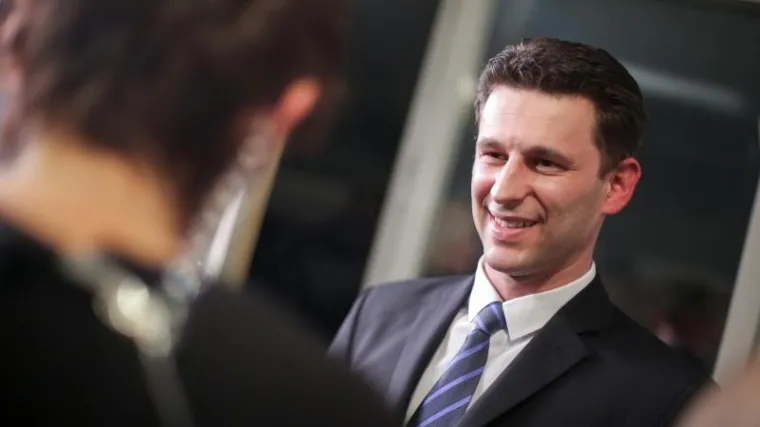 HDZ-U I SDP-U (S IDS-OM) PO 59, MOSTU 19 MANDATA: Tko će pridobiti Božu Petrova?