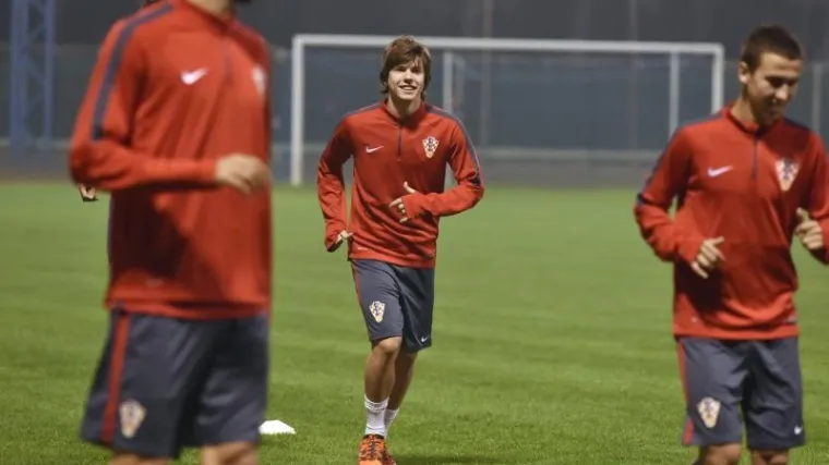 Mladi Vatreni trenirali na &Scaron;ubićevcu, u kadru i Ćorić
