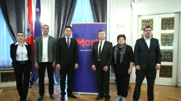 Tko čini MOST? Otkrivamo detalje o nekima od 19-ero zastupnika političke senzacije