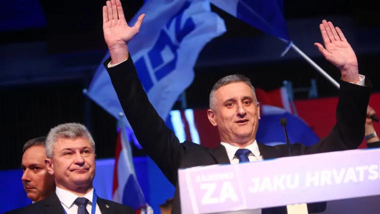 Karamarko odbio Petrova: 'Ne želimo sjediti u vladi s nesposobnim SDP-om'