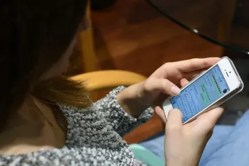 Uz ovih 5 savjeta manje ćete &bdquo;visjeti" na mobitelu!