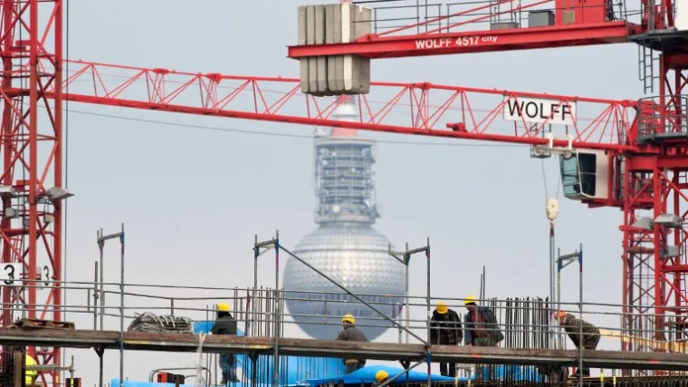 Niske cijene nafte, slab euro i velik priljev migranata