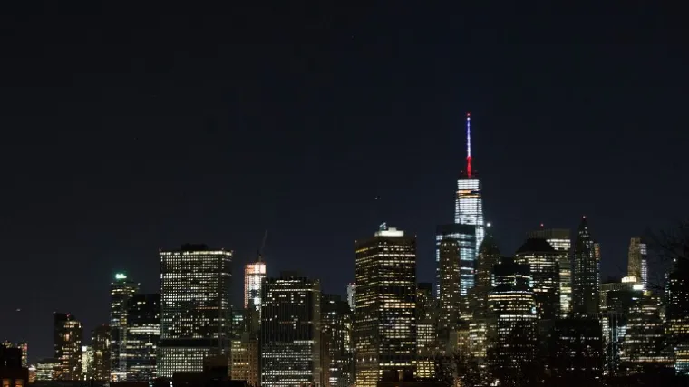 Svjetske zgrade i spomenici u bojama francuske zastave