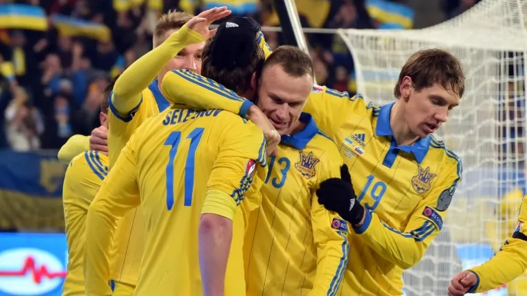 S dva gola gurnuli Slovence daleko od Eura