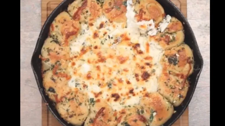 Pogostite se već večeras slasnim 'čvorićima'