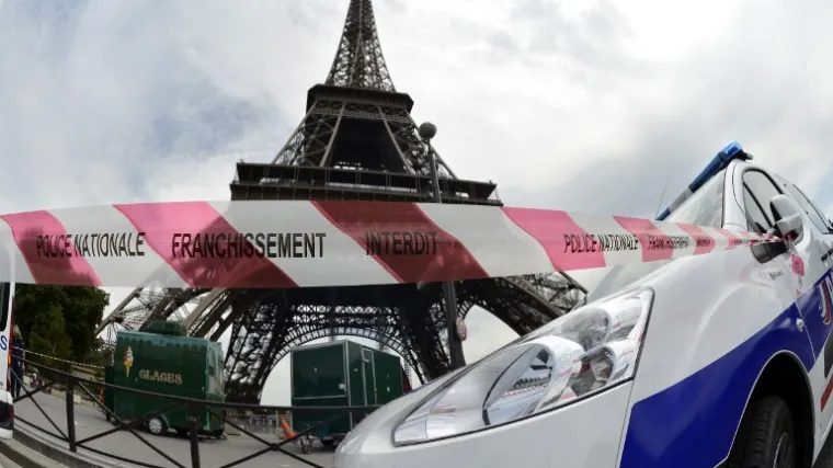 Francuska vlada želi ukinuti radikalizirane džamije