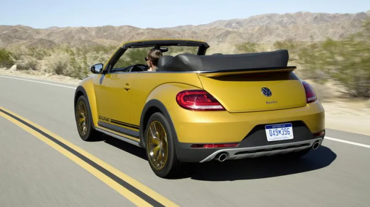 OFF-ROAD, ALI GRADSKI: Volkswagen Beetle Dune je spreman za odlazak na plažu