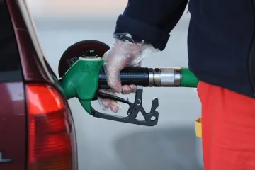 Nakon dva tjedna poskupljenja, gorivo pojeftinilo