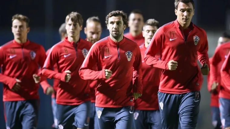 Samo ne Nijemci, &Scaron;veđani i Turci