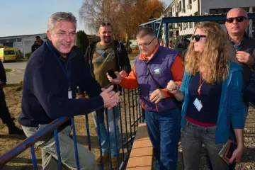 Hrvatska zatvara granice za migrante, mogu proći samo izbjeglice s ratnih područja