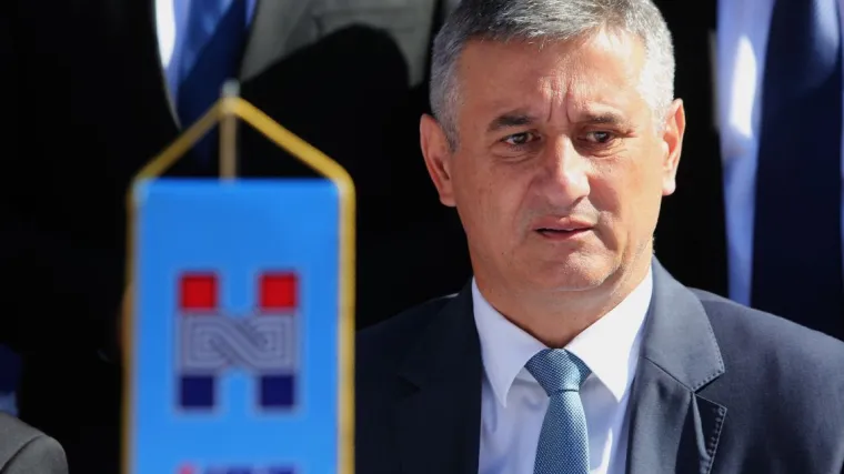 Karamarko: "Učinit ću sve da ne dođe do novih izbora, Hrvatska nema vremena za njih"