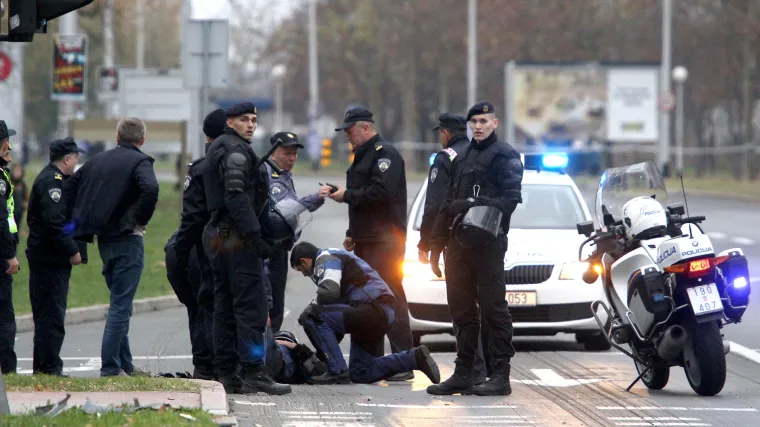 Dolazak Bidena neće pamtiti po dobrome: netom prije polaska kolone nastradao policajac na motoru