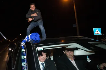 Vitaly napravio show ispred Remetinca: 'Skočio sam na auto da Sanaderu kažem da je on ništa, a ja sam kralj'