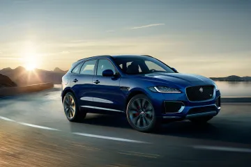 Jaguar F-Pace privlači poglede gdje god stigne