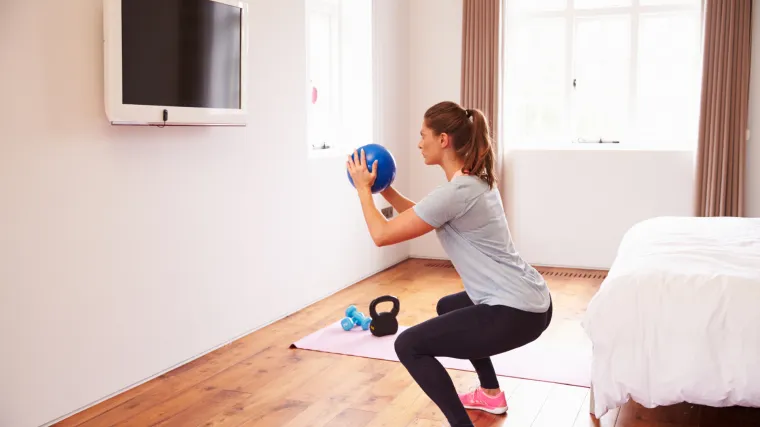 Mislite da nije moguće gubiti kilograme dok gledate omiljenu seriju? U krivu ste!